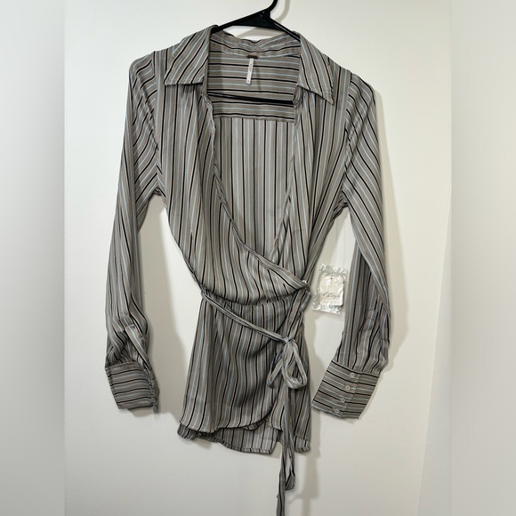 Free People Arlo Wrap Top NWT - Picture 9 of 12